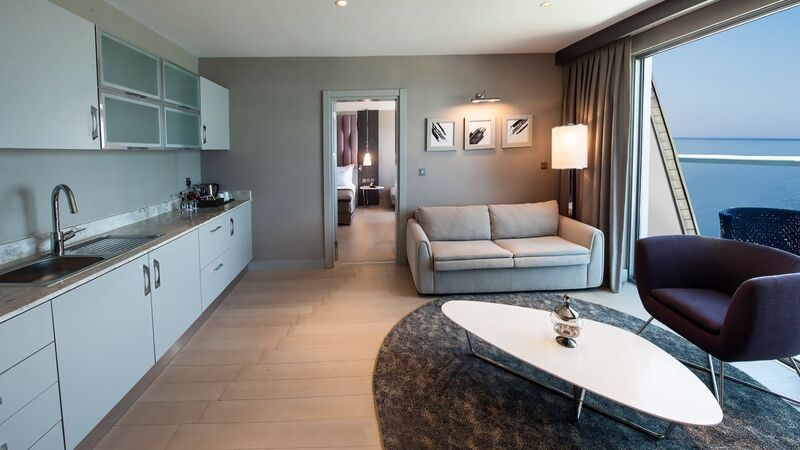 ELEXUS HOTEL