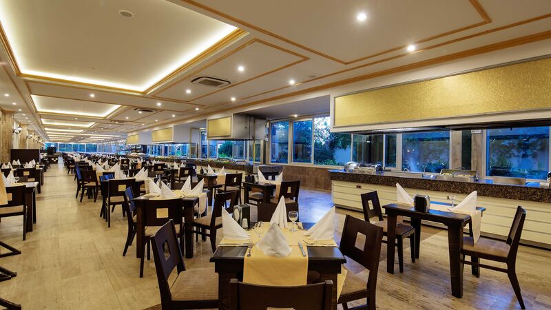 CRYSTAL ADMİRAL RESORT SUİTES & SPA