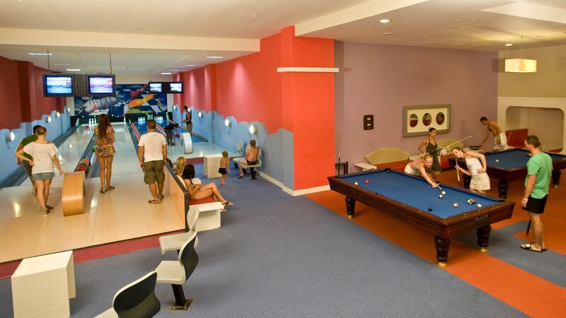 CRYSTAL ADMİRAL RESORT SUİTES & SPA