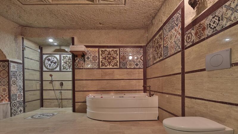 FOSIL CAVE HOTEL