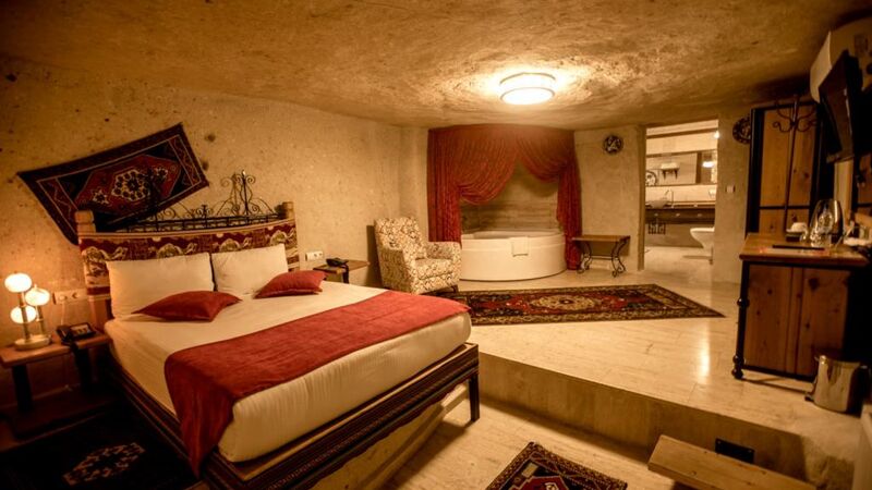 FOSIL CAVE HOTEL