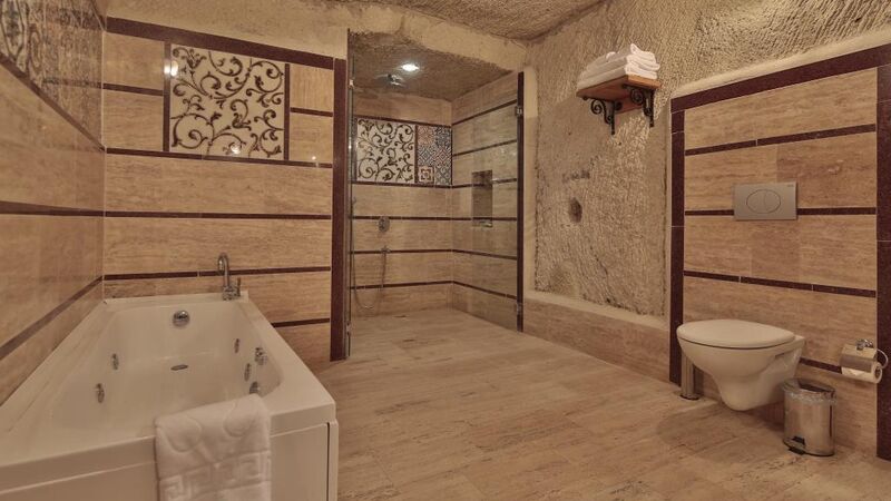 FOSIL CAVE HOTEL