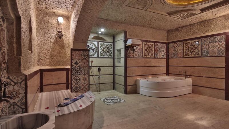 FOSIL CAVE HOTEL