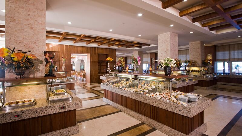 CRYSTAL DE LUXE RESORT