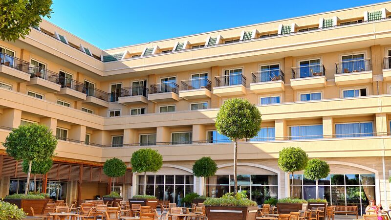 CRYSTAL DE LUXE RESORT