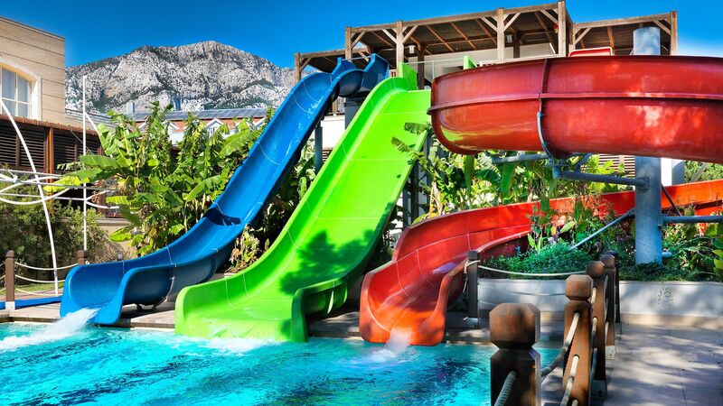 CRYSTAL DE LUXE RESORT