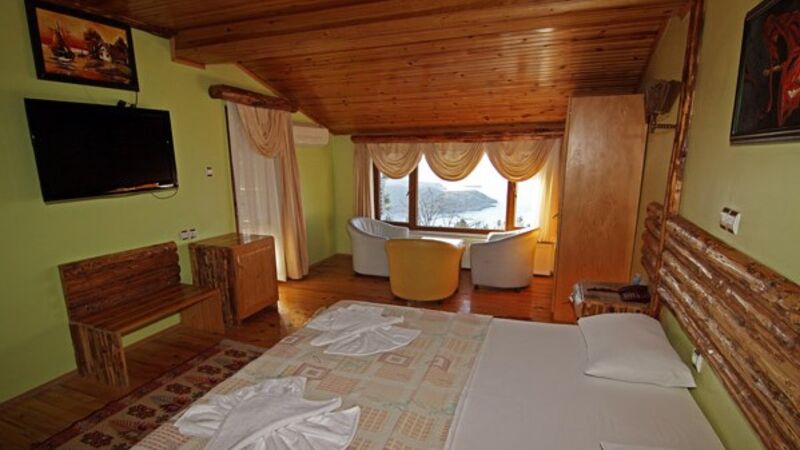 AHŞAP PARK OTEL