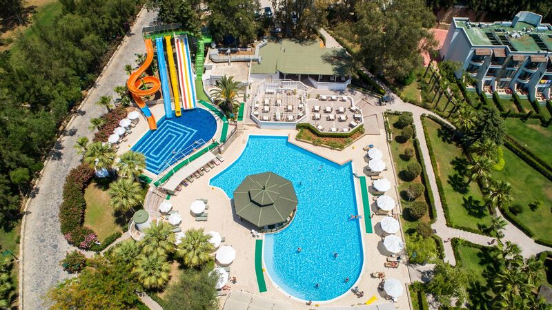 CRYSTAL GREEN BAY RESORT & SPA