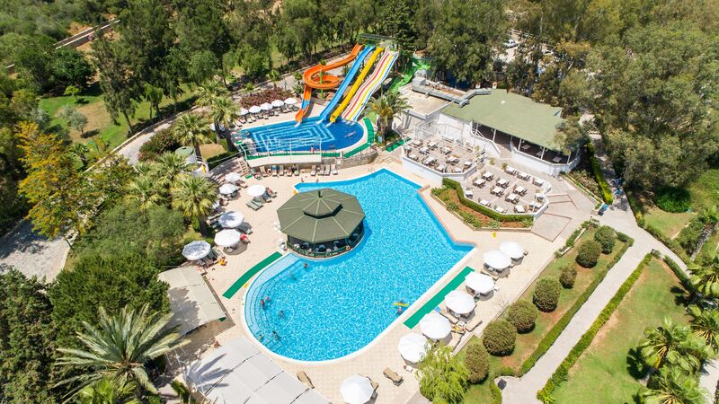 CRYSTAL GREEN BAY RESORT & SPA